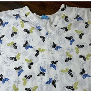 Scrub HQ Women's Butterfly Print V-Neck Scrub Top White Blue Green Size 4XL